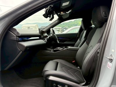 صورة مصغرة 12 لـ 2024 BMW 5 SERIES
