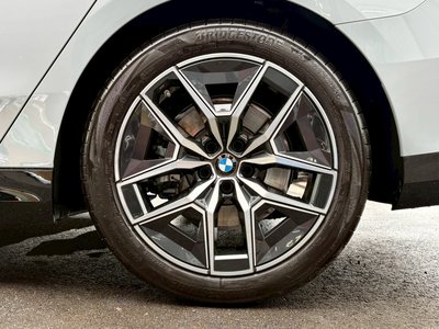 صورة مصغرة 39 لـ 2024 BMW 5 SERIES