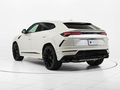 LAMBORGHINI URUS - 6