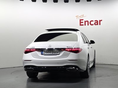 2025 Mercedes-BENZ S-CLASS photo 3