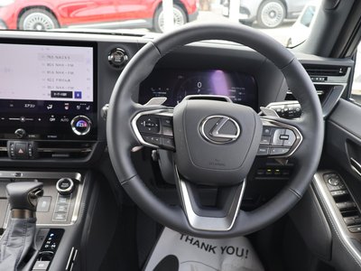 صورة مصغرة 49 لـ 2025 Lexus GX