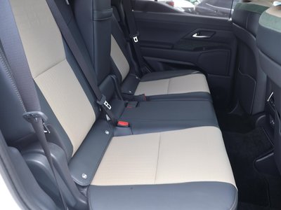 صورة مصغرة 40 لـ 2025 Lexus GX