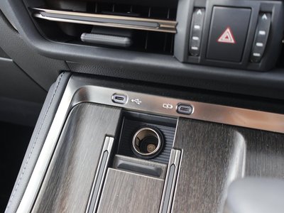 صورة مصغرة 59 لـ 2025 Lexus GX