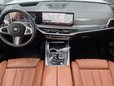 2025 BMW X7 照片 5