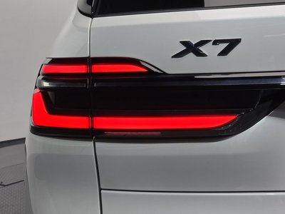 2025 BMW X7 照片 10