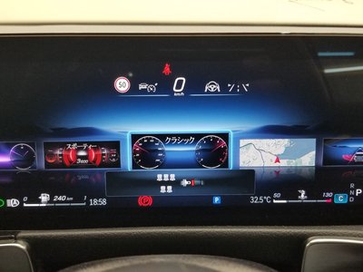 2025 Mercedes-BENZ GLB — миниатюра 11