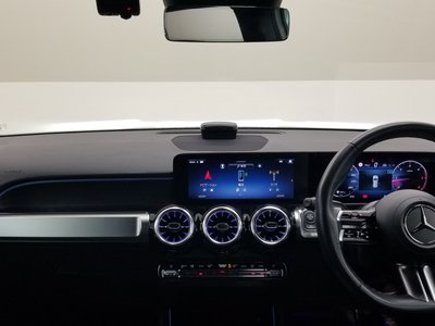 صورة 8 لـ 2025 Mercedes-BENZ GLB