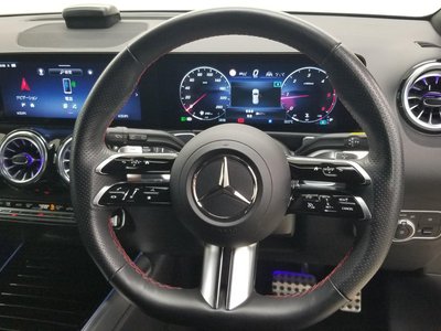 صورة 9 لـ 2025 Mercedes-BENZ GLB