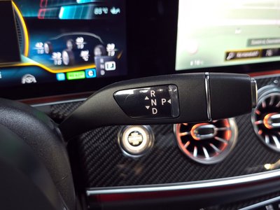 MERCEDES-BENZ CLS - 9