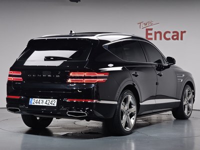صورة 3 لـ 2023 Genesis GV80