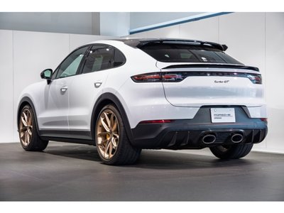 صورة 2 لـ 2022 Porsche CAYENNE