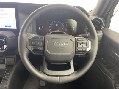 TOYOTA LAND CRUISER - 2