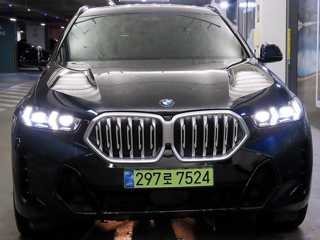 BMW X6 - View 1