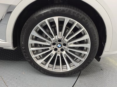 صورة 8 لـ 2023 BMW X7