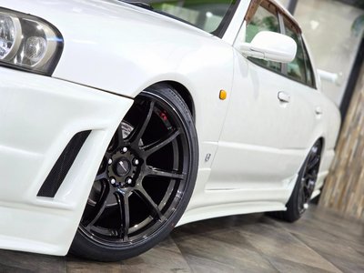 1998 Nissan SKYLINE photo 4