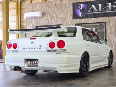 1998 Nissan SKYLINE photo 2