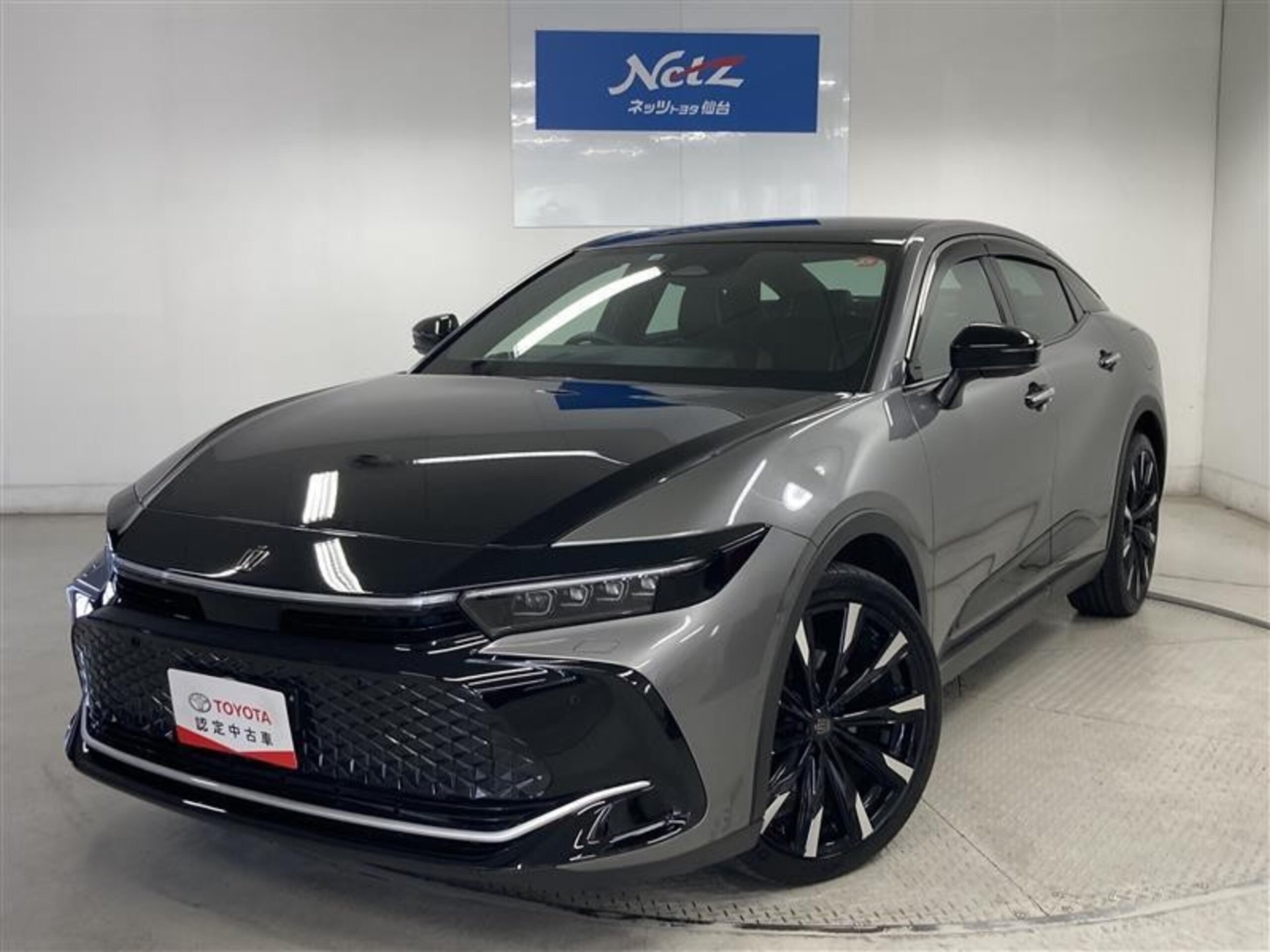 TOYOTA CROWN CROSSOVER - View 1