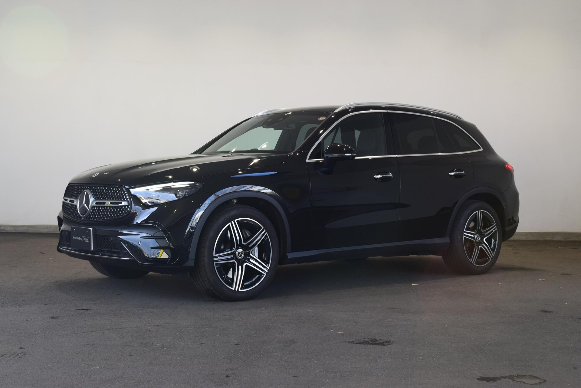 MERCEDES-BENZ GLC - View 1