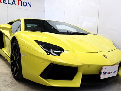 LAMBORGHINI AVENTADOR