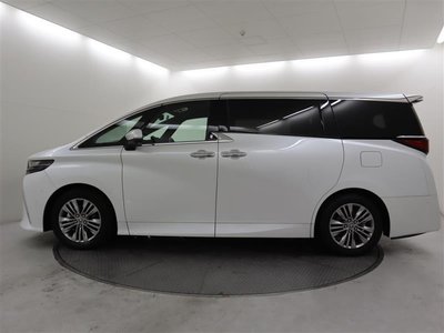 2024 Toyota ALPHARD photo 3