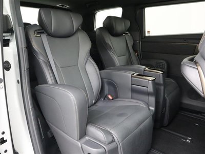 2024 Toyota ALPHARD photo 7