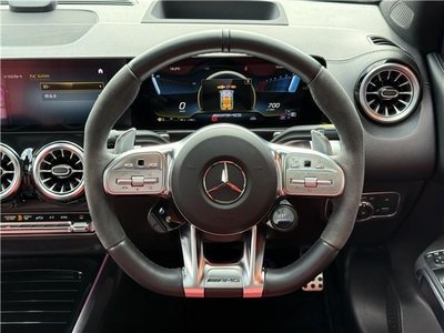 MERCEDES-BENZ GLB AMG - 6