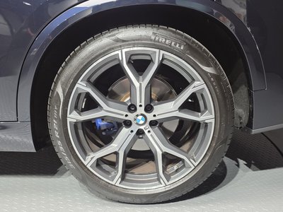 صورة 8 لـ 2023 BMW X5