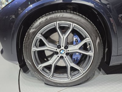 صورة 6 لـ 2023 BMW X5