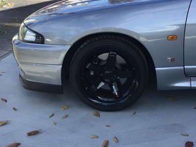 NISSAN SKYLINE GT-R SEDAN - 4