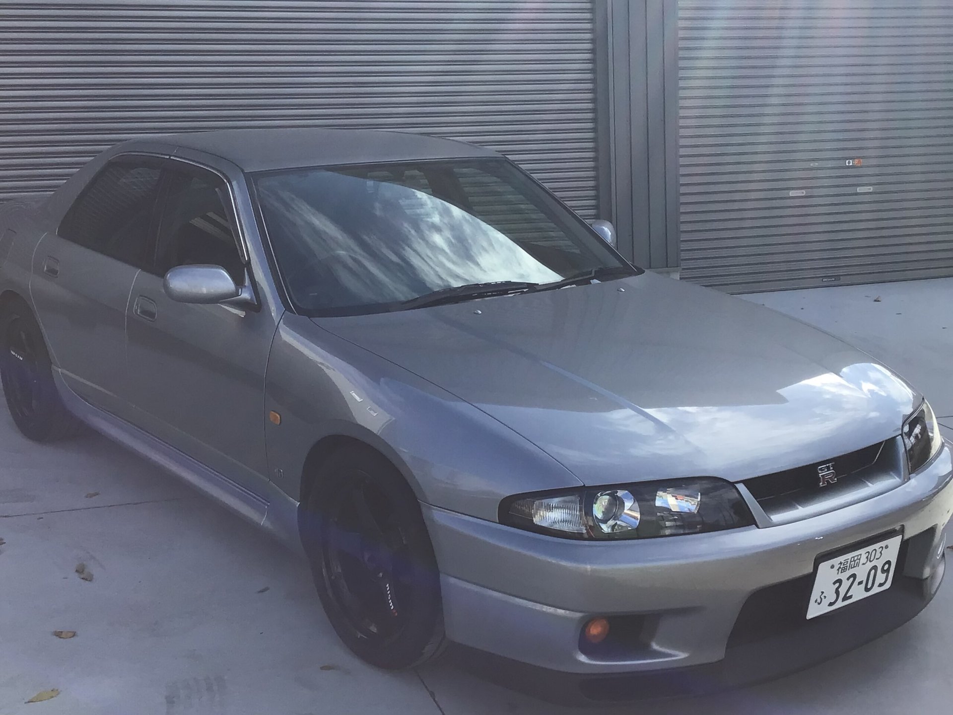 NISSAN SKYLINE GT-R SEDAN - View 1
