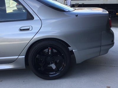 NISSAN SKYLINE GT-R SEDAN - 2