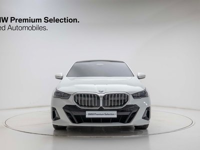 BMW 5 SERIES - 4