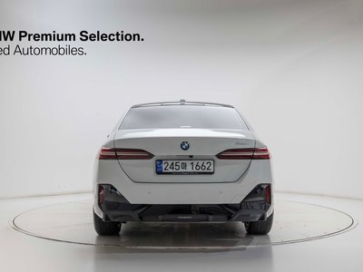 BMW 5 SERIES - 2