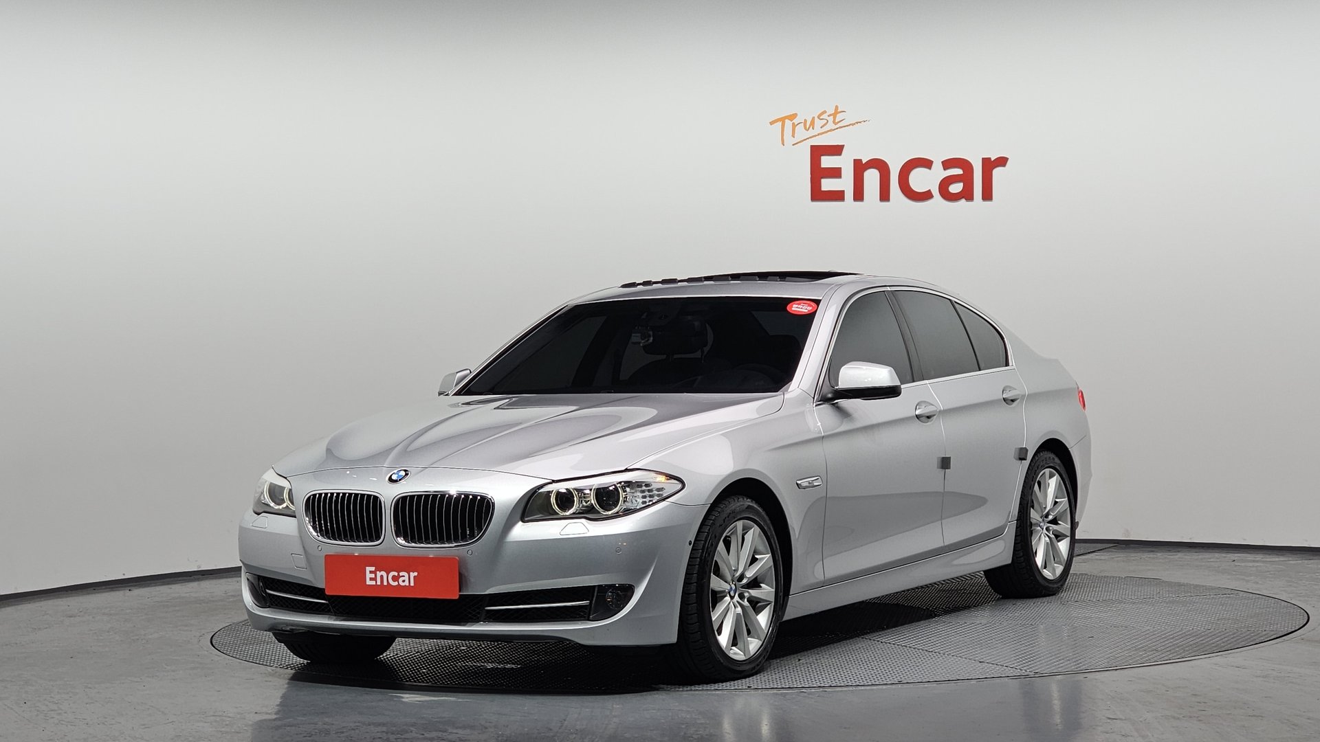 BMW 5 SERIES - View 1