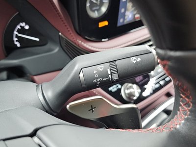 2023 Lexus LS — миниатюра 26
