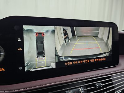 2023 Lexus LS — миниатюра 20