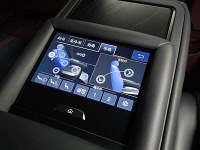 2023 Lexus LS — миниатюра 34