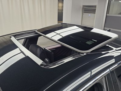 2023 Lexus LS — миниатюра 28
