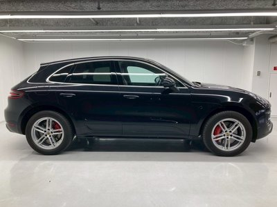 PORSCHE MACAN - 10