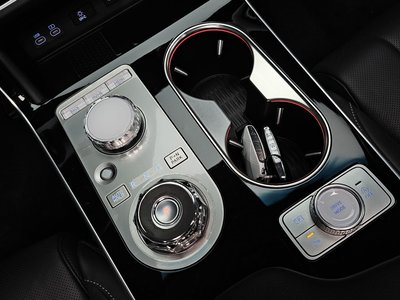 2024 Genesis GV80 — миниатюра 12