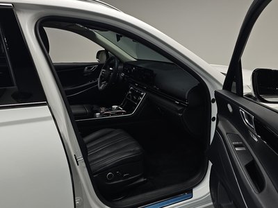 2024 Genesis GV80 — миниатюра 17