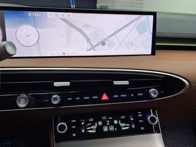 2026 Genesis GV70 — миниатюра 20