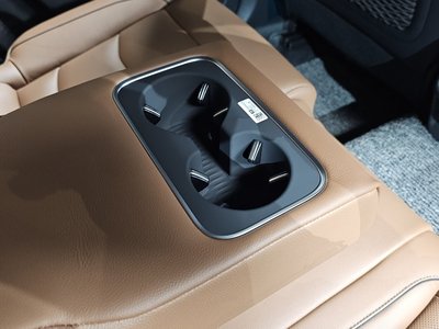 2026 Genesis GV70 — миниатюра 23