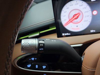 2026 Genesis GV70 — миниатюра 30