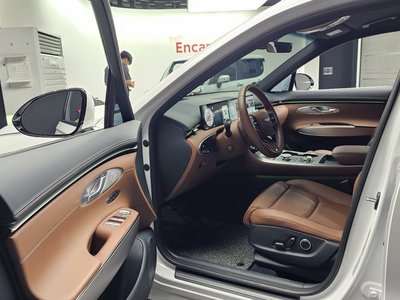 2026 Genesis GV70 — миниатюра 13