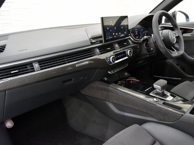 2020 AUDI RS4 AVANT 照片 8