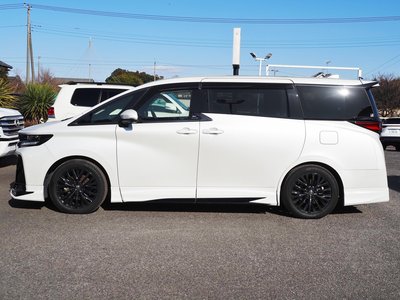 TOYOTA VELLFIRE - 8