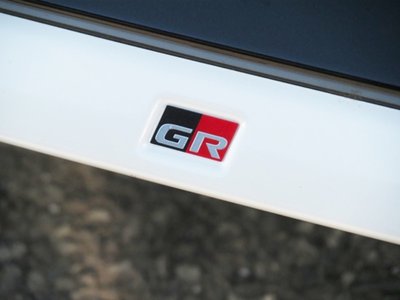 TOYOTA VELLFIRE - 10