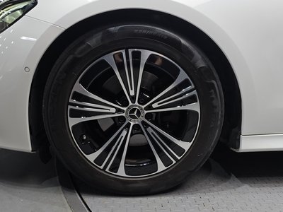 MERCEDES-BENZ E-CLASS - 6