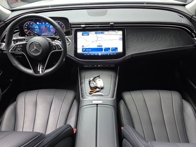 MERCEDES-BENZ E-CLASS - 5